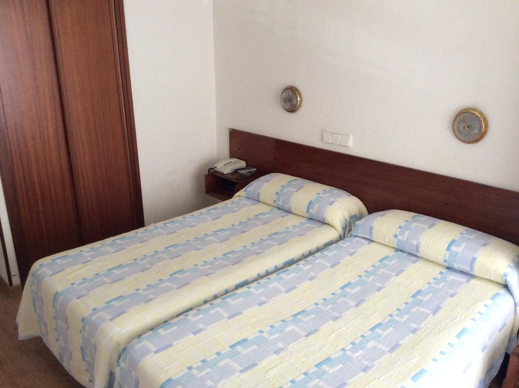 Hostal Liebana Santander Rum bild
