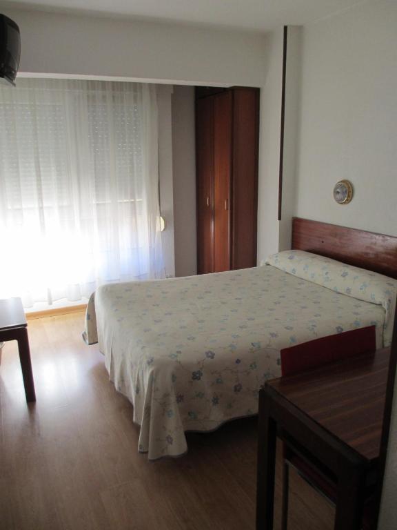 Hostal Liebana Santander Rum bild